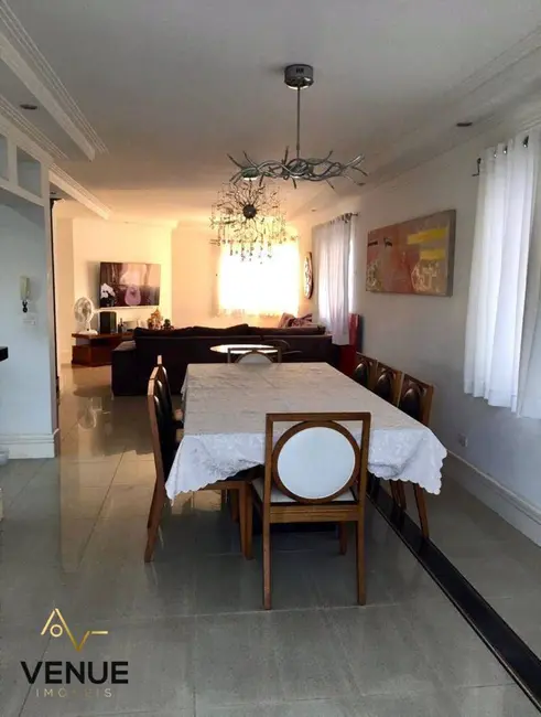 Foto 5 de Casa de Condomínio com 4 quartos para alugar, 498m2 em Arujázinho IV, Aruja - SP