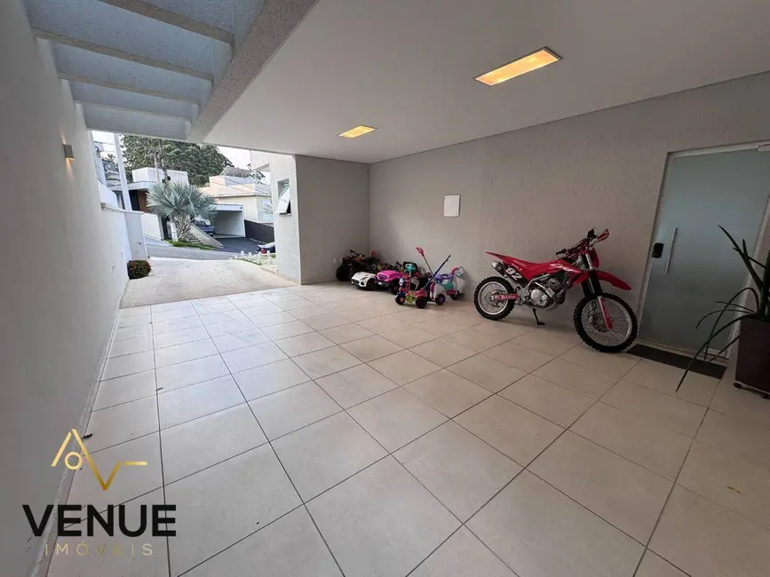 Foto 6 de Casa de Condomínio com 4 quartos à venda, 300m2 em Residencial Real Park, Aruja - SP