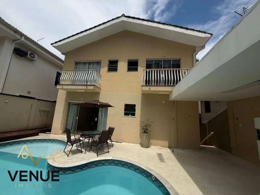 Foto 6 de Casa de Condomínio com 3 quartos para alugar, 300m2 em Perová, Aruja - SP