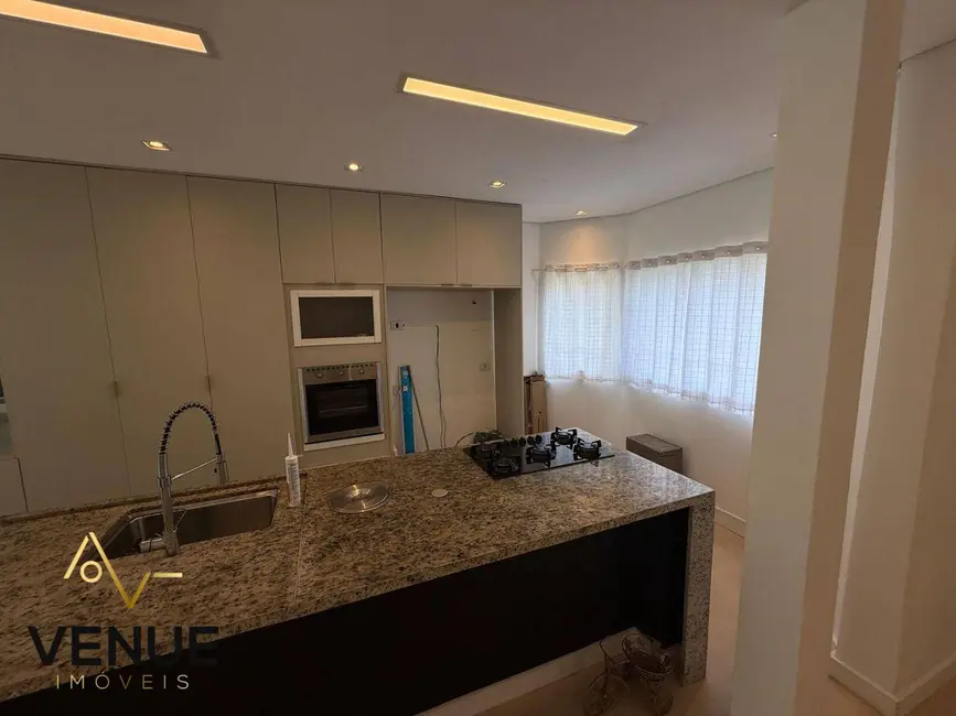 Foto 9 de Casa de Condomínio com 3 quartos para alugar, 300m2 em Perová, Aruja - SP