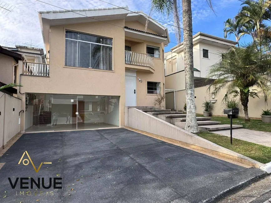 Foto 6 de Casa de Condomínio com 4 quartos para alugar, 300m2 em Perová, Aruja - SP