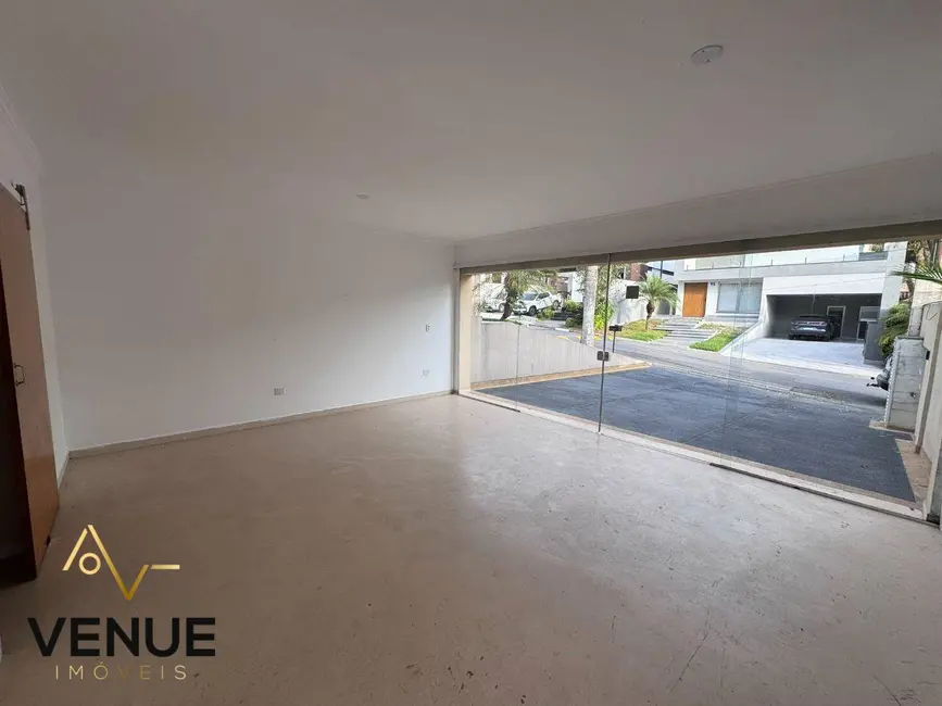 Foto 8 de Casa de Condomínio com 4 quartos para alugar, 300m2 em Perová, Aruja - SP