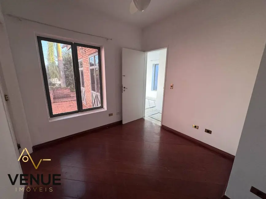Foto 6 de Casa de Condomínio com 2 quartos para alugar, 300m2 em Perová, Aruja - SP