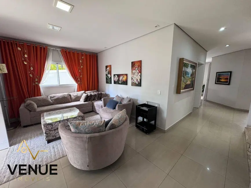 Foto 6 de Casa de Condomínio com 4 quartos para alugar, 300m2 em Perová, Aruja - SP