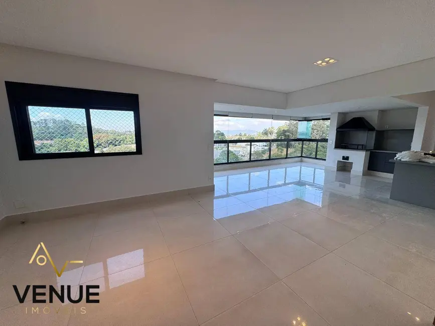 Apartamento com 3 quartos à venda e para alugar, 193m2 em Aruja - SP - imagem 4 Foto 4 de Apartamento com 3 quartos à venda e para alugar, 193m2 em Aruja - SP