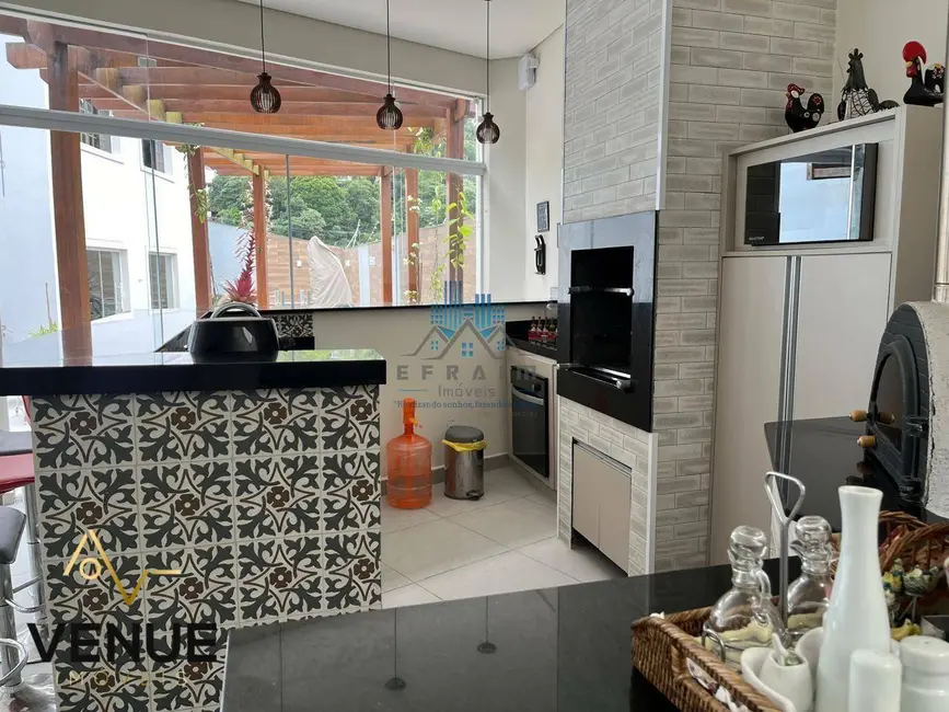 Foto 4 de Casa com 3 quartos à venda, 395m2 em Ribeirao Pires - SP