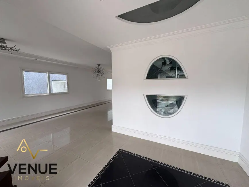 Foto 7 de Casa de Condomínio com 4 quartos à venda e para alugar, 250m2 em Arujázinho IV, Aruja - SP