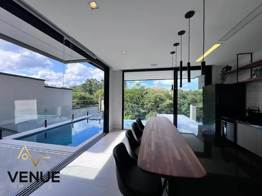 Casa de Condomínio com 4 quartos à venda, 300m2 em Residencial Real Park, Aruja - SP - imagem 3 Foto 3 de Casa de Condomínio com 4 quartos à venda, 300m2 em Residencial Real Park, Aruja - SP