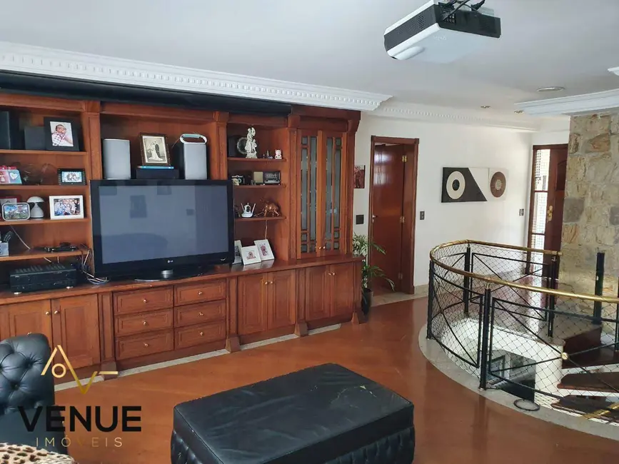 Casa de Condomínio com 4 quartos à venda, 3000m2 em Arujázinho IV, Aruja - SP - imagem 8 Foto 8 de Casa de Condomínio com 4 quartos à venda, 3000m2 em Arujázinho IV, Aruja - SP