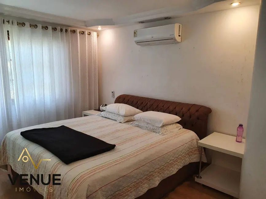 Casa de Condomínio com 4 quartos à venda, 3000m2 em Arujázinho IV, Aruja - SP - imagem 7 Foto 7 de Casa de Condomínio com 4 quartos à venda, 3000m2 em Arujázinho IV, Aruja - SP