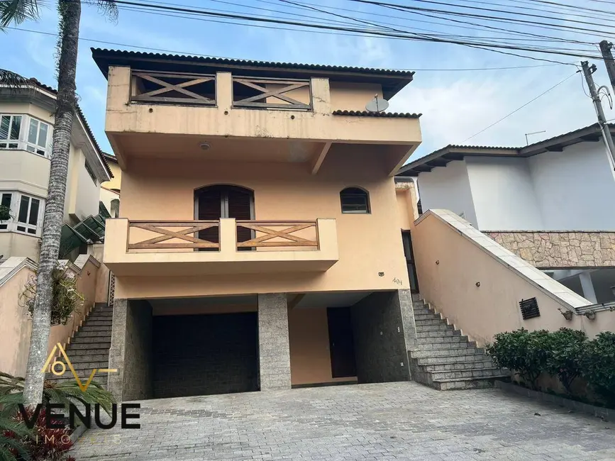 Casa de Condomínio com 3 quartos para alugar, 300m2 em Caputera, Aruja - SP - imagem 1 Foto 1 de Casa de Condomínio com 3 quartos para alugar, 300m2 em Caputera, Aruja - SP