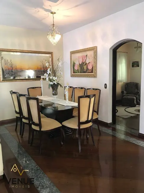 Casa de Condomínio com 3 quartos à venda, 300m2 em Aruja - SP - imagem 9 Foto 9 de Casa de Condomínio com 3 quartos à venda, 300m2 em Aruja - SP