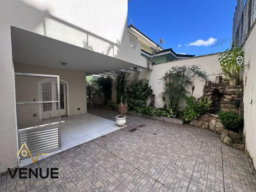 Foto 3 de Casa de Condomínio com 3 quartos à venda, 300m2 em Aruja - SP