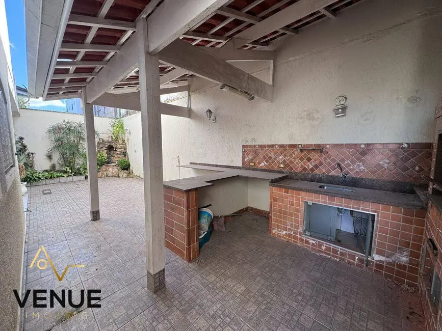 Foto 2 de Casa de Condomínio com 3 quartos à venda, 300m2 em Aruja - SP