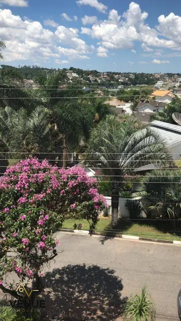 Casa de Condomínio com 3 quartos à venda, 300m2 em Aruja - SP - imagem 3 Foto 3 de Casa de Condomínio com 3 quartos à venda, 300m2 em Aruja - SP