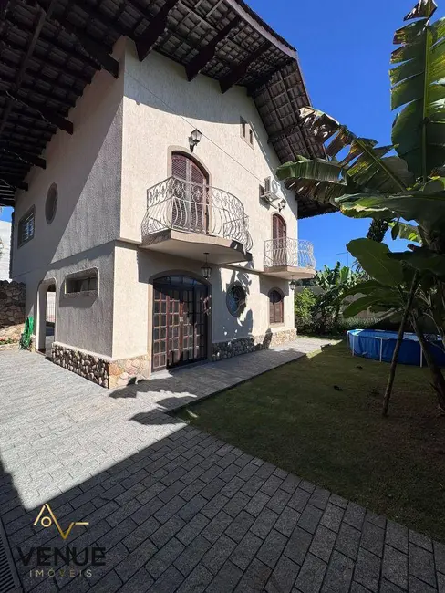 Casa de Condomínio com 4 quartos para alugar, 516m2 em Arujázinho IV, Aruja - SP - imagem 9 Foto 9 de Casa de Condomínio com 4 quartos para alugar, 516m2 em Arujázinho IV, Aruja - SP