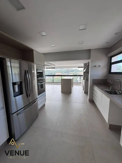 Foto 7 de Apartamento com 3 quartos à venda, 193m2 em Aruja - SP
