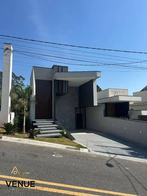 Foto 2 de Casa de Condomínio com 3 quartos à venda, 300m2 em Residencial Real Park, Aruja - SP
