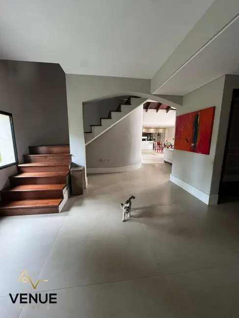 Foto 8 de Casa de Condomínio com 3 quartos à venda, 1289m2 em Arujázinho I, II e III, Aruja - SP