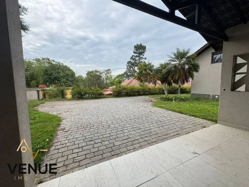 Foto 3 de Casa de Condomínio com 3 quartos à venda, 1289m2 em Arujázinho I, II e III, Aruja - SP