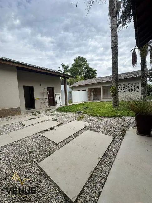 Foto 2 de Casa de Condomínio com 3 quartos à venda, 1289m2 em Arujázinho I, II e III, Aruja - SP