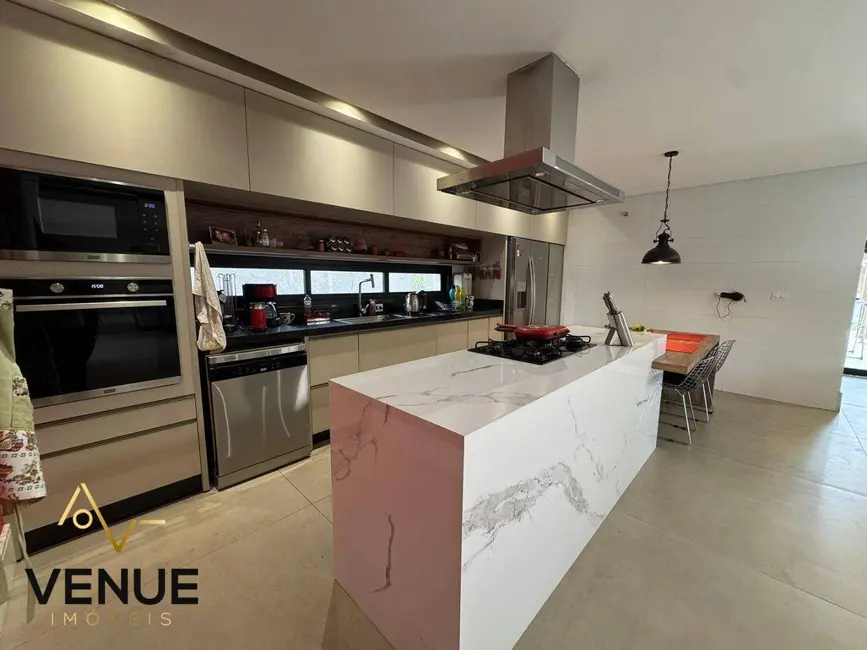Foto 9 de Casa de Condomínio com 3 quartos à venda, 1289m2 em Arujázinho I, II e III, Aruja - SP