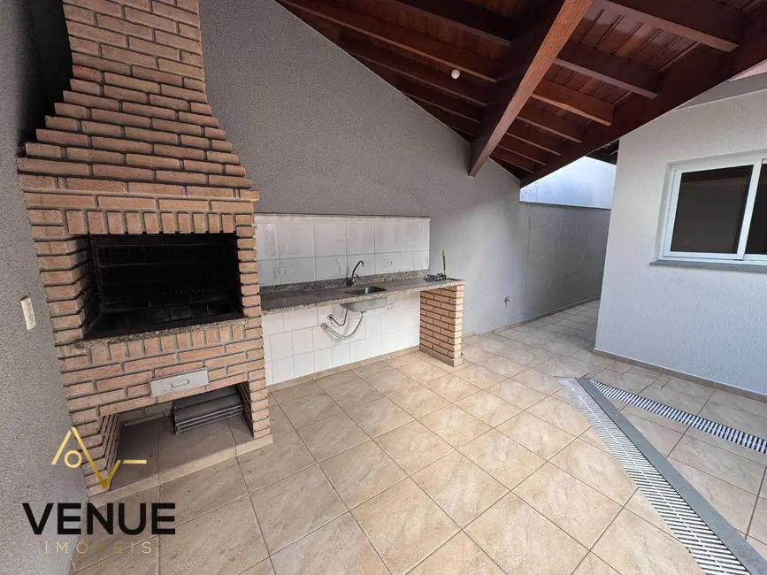 Casa de Condomínio com 3 quartos à venda, 300m2 em Perová, Aruja - SP - imagem 5 Foto 5 de Casa de Condomínio com 3 quartos à venda, 300m2 em Perová, Aruja - SP