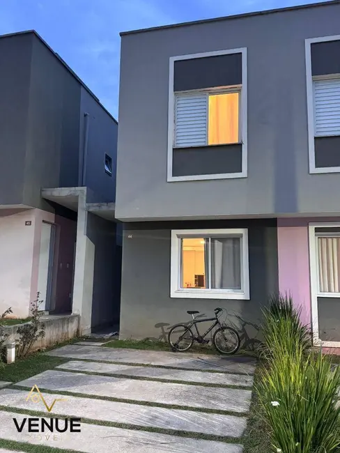 Sobrado com 2 quartos para alugar, 56m2 em Centro, Aruja - SP - imagem 6 Foto 6 de Sobrado com 2 quartos para alugar, 56m2 em Centro, Aruja - SP