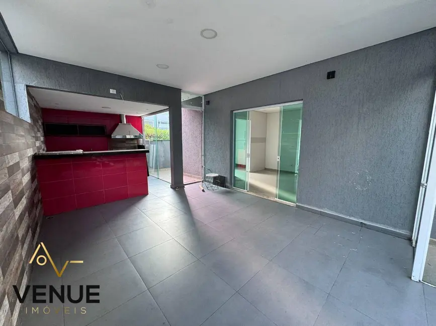 Foto 5 de Sobrado com 3 quartos à venda, 300m2 em Residencial Real Park, Aruja - SP