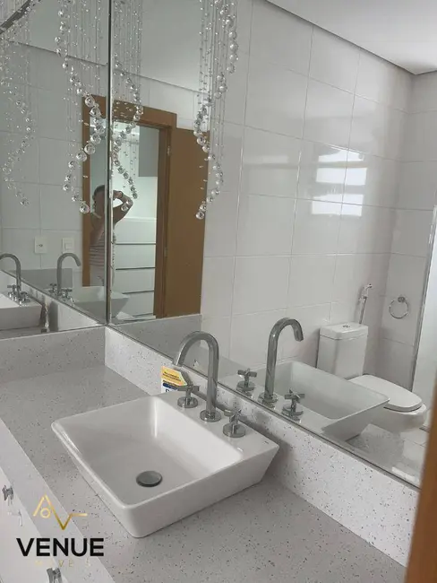 Foto 9 de Apartamento com 3 quartos à venda e para alugar, 193m2 em Aruja - SP