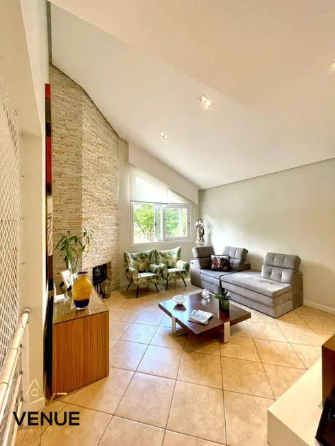 Foto 2 de Casa de Condomínio com 3 quartos à venda e para alugar, 414m2 em Aruja - SP