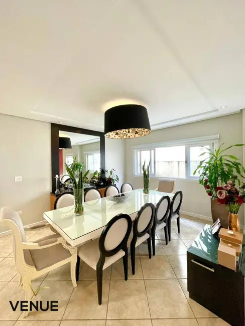 Foto 6 de Casa de Condomínio com 3 quartos à venda e para alugar, 414m2 em Aruja - SP