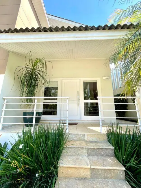 Foto 4 de Casa de Condomínio com 3 quartos à venda e para alugar, 414m2 em Aruja - SP