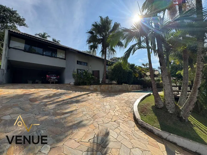 Foto 2 de Casa de Condomínio com 3 quartos à venda, 1000m2 em Vila Arujá, Aruja - SP