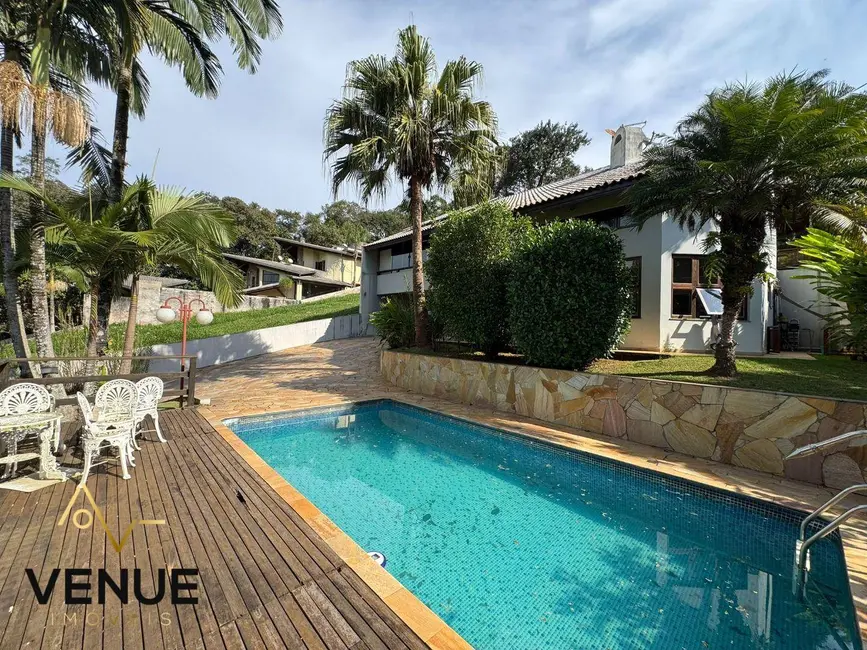 Foto 1 de Casa de Condomínio com 3 quartos à venda, 1000m2 em Vila Arujá, Aruja - SP