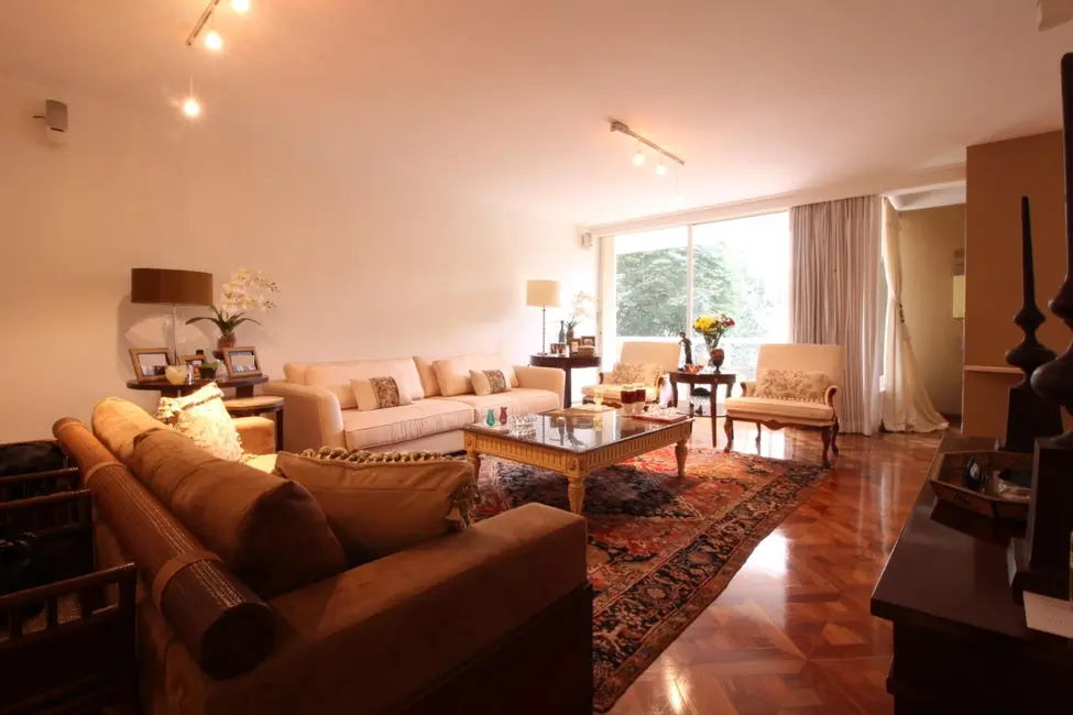 Foto 3 de Apartamento com 3 quartos para alugar, 324m2 em Higienópolis, São Paulo - SP