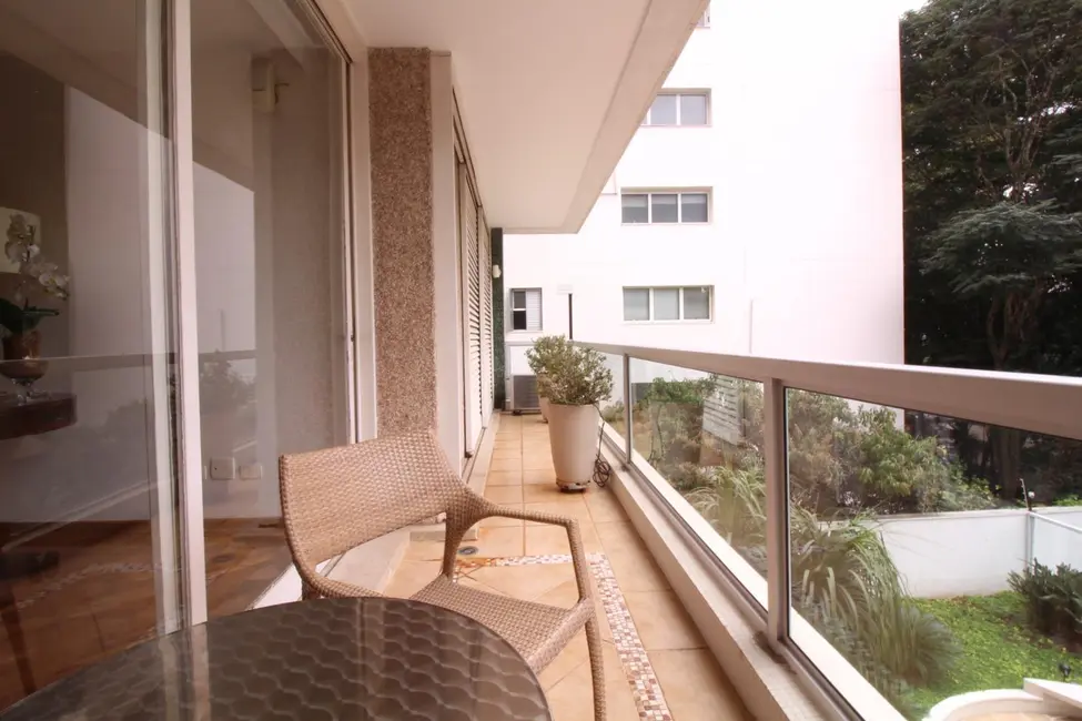 Foto 8 de Apartamento com 3 quartos para alugar, 324m2 em Higienópolis, São Paulo - SP