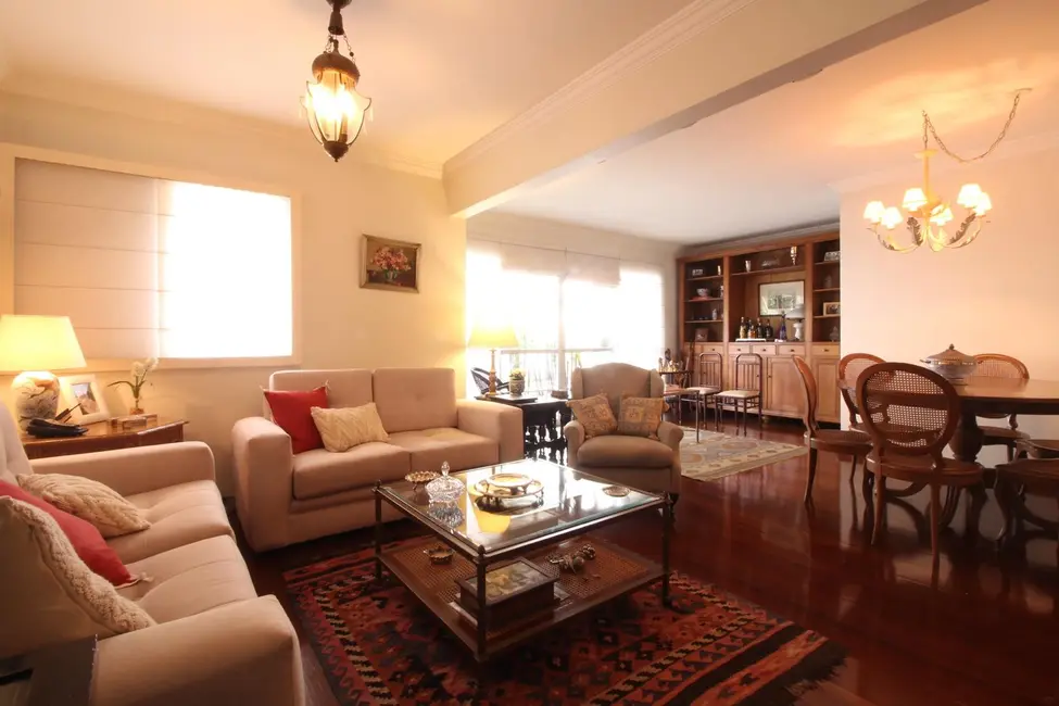 Apartamento com 3 quartos à venda, 245m2 em Higienópolis, São Paulo - SP - imagem 3 Foto 3 de Apartamento com 3 quartos à venda, 245m2 em Higienópolis, São Paulo - SP