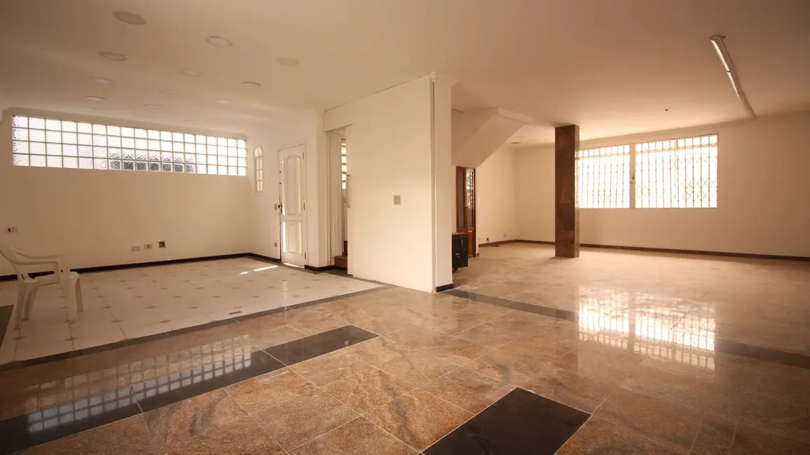 Foto 5 de Sobrado com 5 quartos para alugar, 203m2 em Moema, São Paulo - SP