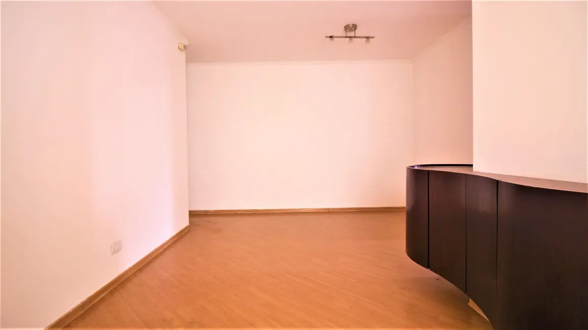 Apartamento com 3 quartos à venda e para alugar, 76m2 em Vila Olímpia, São Paulo - SP - imagem 3 Foto 3 de Apartamento com 3 quartos à venda e para alugar, 76m2 em Vila Olímpia, São Paulo - SP