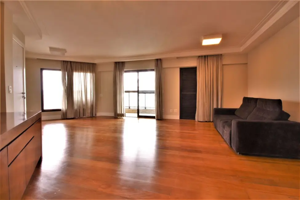 Apartamento com 3 quartos para alugar, 132m2 em Vila Pompéia, São Paulo - SP - imagem 6 Foto 6 de Apartamento com 3 quartos para alugar, 132m2 em Vila Pompéia, São Paulo - SP