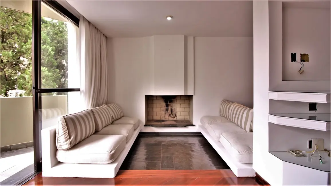 Apartamento com 3 quartos para alugar, 269m2 em Indianópolis, São Paulo - SP - imagem 6 Foto 6 de Apartamento com 3 quartos para alugar, 269m2 em Indianópolis, São Paulo - SP