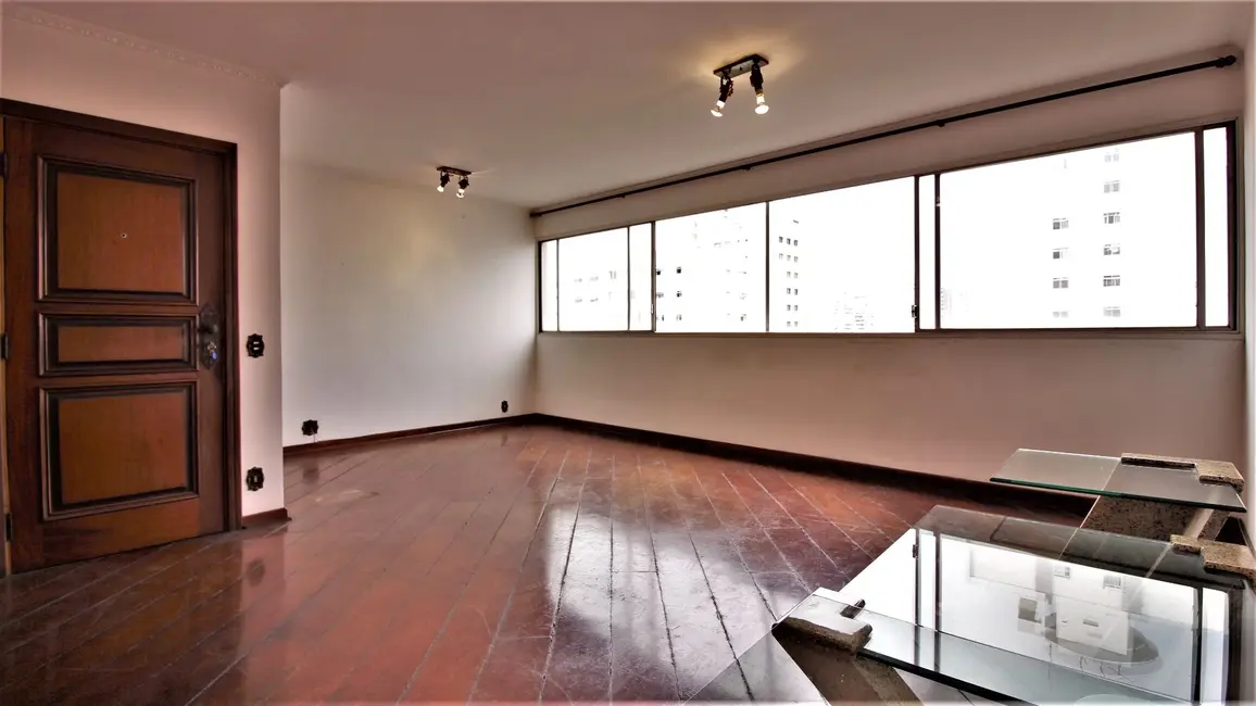 Apartamento com 4 quartos à venda, 146m2 em Moema, São Paulo - SP - imagem 6 Foto 6 de Apartamento com 4 quartos à venda, 146m2 em Moema, São Paulo - SP