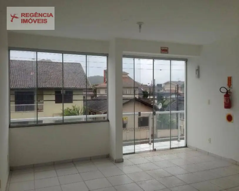 Foto 2 de Sala Comercial para alugar, 27m2 em Sao Francisco Do Sul - SC