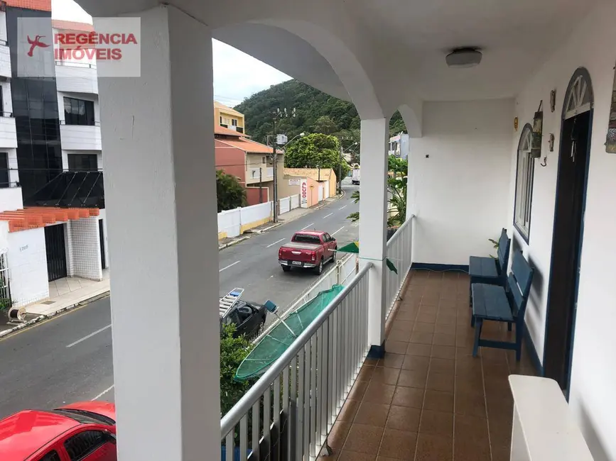 Foto 2 de Casa com 7 quartos à venda, 210m2 em Sao Francisco Do Sul - SC