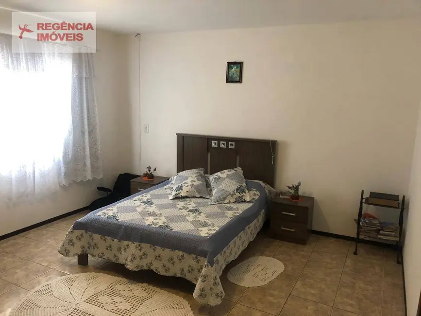 Foto 6 de Casa com 7 quartos à venda, 210m2 em Sao Francisco Do Sul - SC