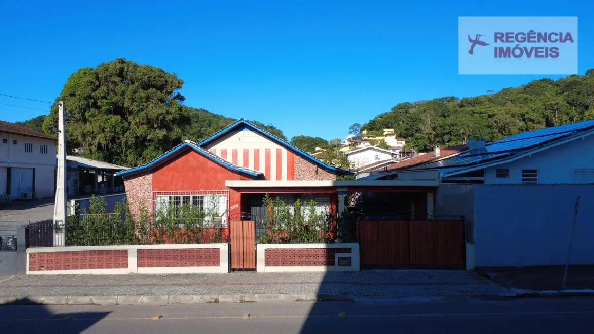 Casa com 3 quartos à venda, 700m2 em Sao Francisco Do Sul - SC - imagem 8 Foto 8 de Casa com 3 quartos à venda, 700m2 em Sao Francisco Do Sul - SC