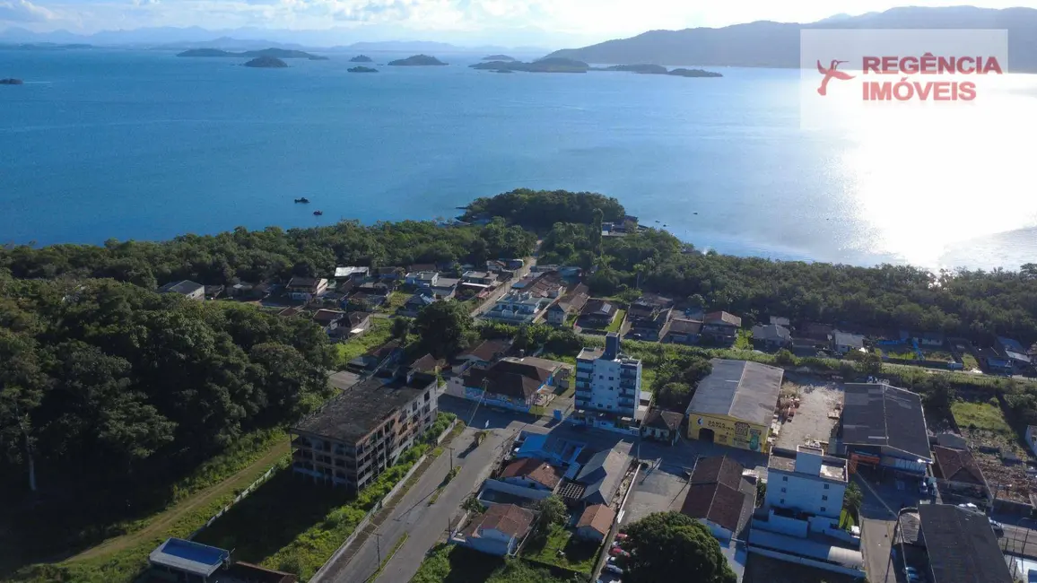 Casa com 3 quartos à venda, 700m2 em Sao Francisco Do Sul - SC - imagem 4 Foto 4 de Casa com 3 quartos à venda, 700m2 em Sao Francisco Do Sul - SC