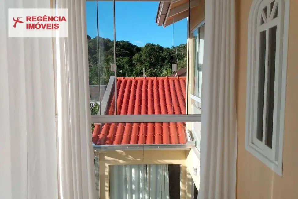 Foto 6 de Casa com 4 quartos à venda, 253m2 em Sao Francisco Do Sul - SC