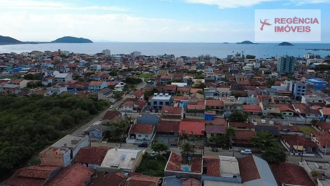 Foto 1 de Terreno / Lote à venda, 252m2 em Sao Francisco Do Sul - SC